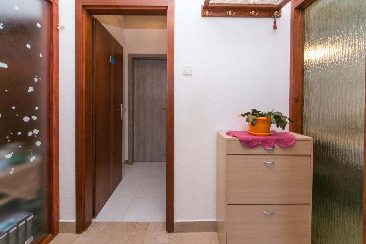 Apartments By The Sea Brist, Makarska - 15714 Podaca Εξωτερικό φωτογραφία