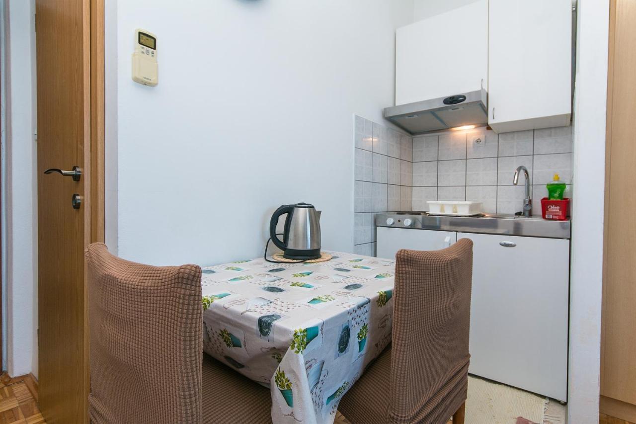 Apartments By The Sea Brist, Makarska - 15714 Podaca Εξωτερικό φωτογραφία