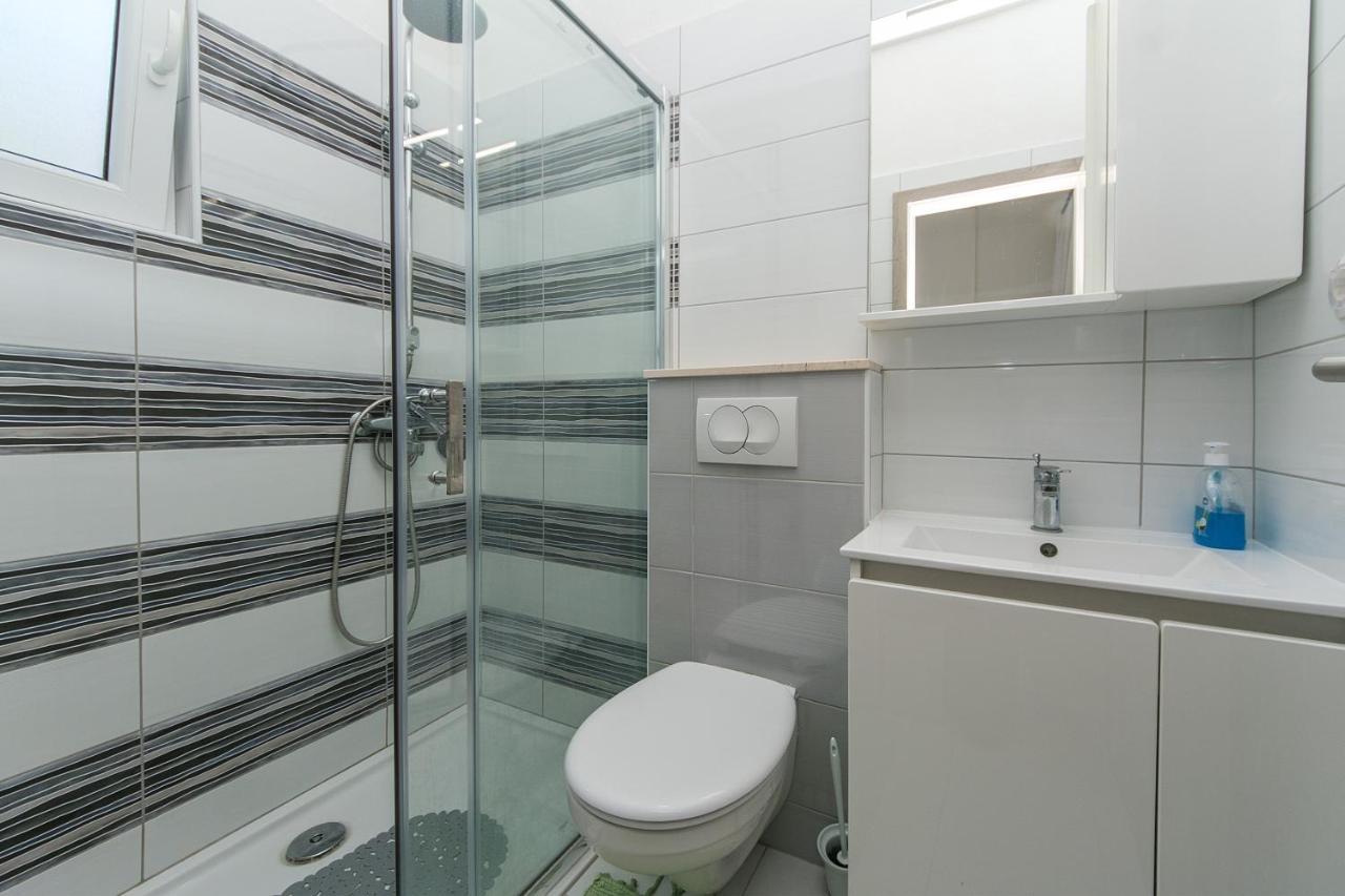Apartments By The Sea Brist, Makarska - 15714 Podaca Εξωτερικό φωτογραφία